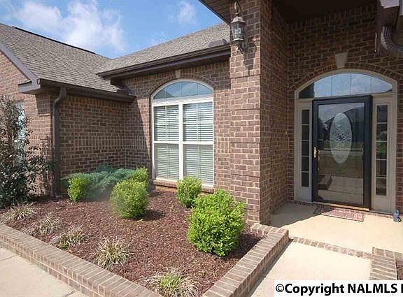 3rd image of 501 Summer Cove Cir NW