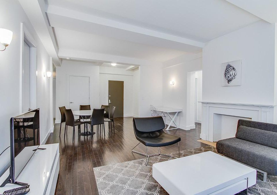1st image of 19 W 55th St APT 4A