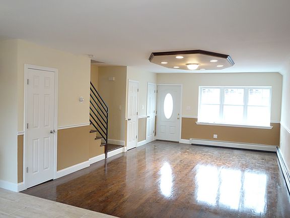 4th image of 3358 Tiemann Ave #1A