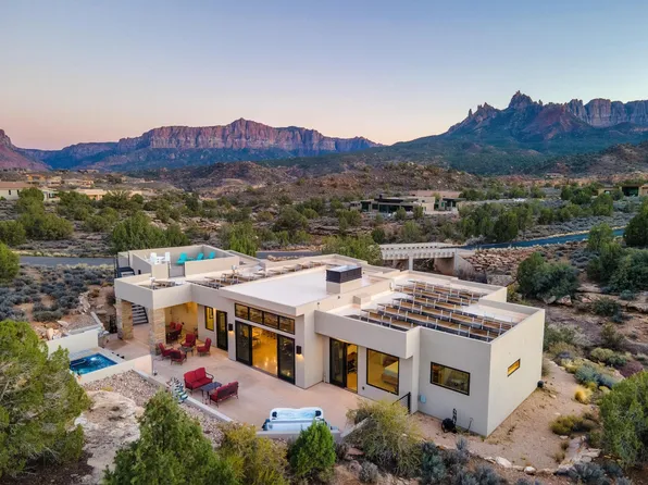 3000 Navajo Way, Springdale, UT 84767