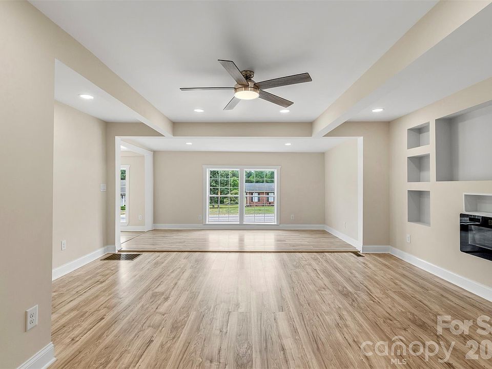 1st image of 2480 Artz Rd