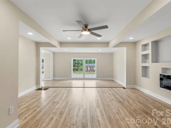 2480 Artz Rd, Salisbury, NC 28146