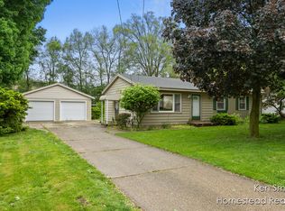 5160 36th Ave, Hudsonville, MI 49426