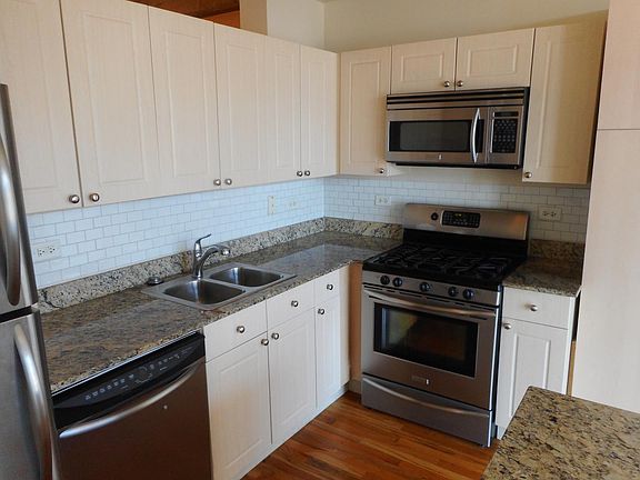 5th image of 1620 S Michigan Ave Unit 512