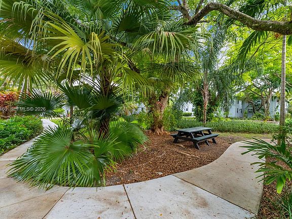 4th image of 5540 SW 78th St #32C