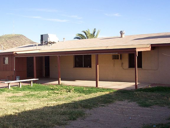 5th image of 2210 W Wood Dr