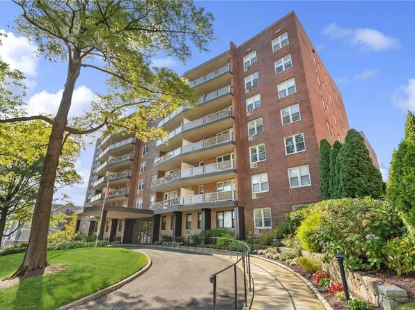 360 Westchester Avenue #218, Port Chester, NY 10573