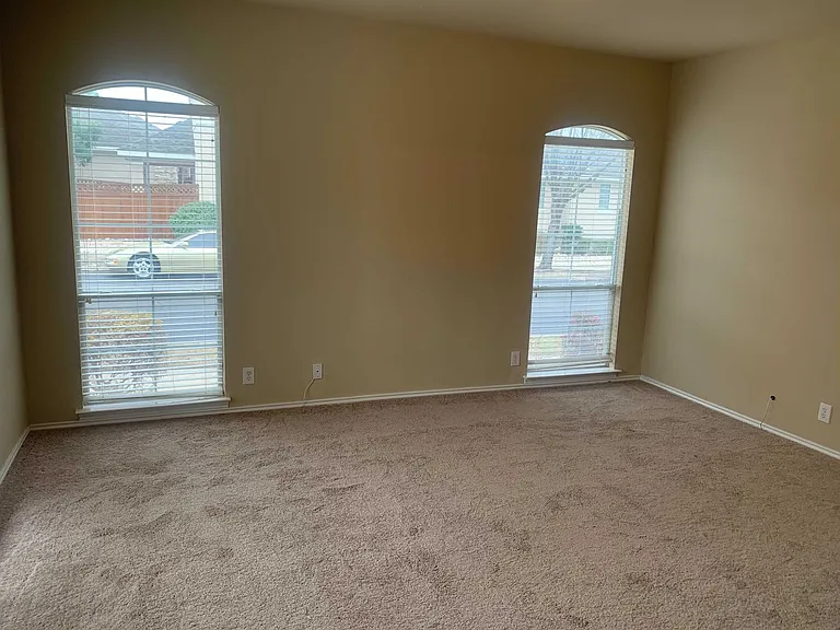6735 Biscay Bay — Photo 11