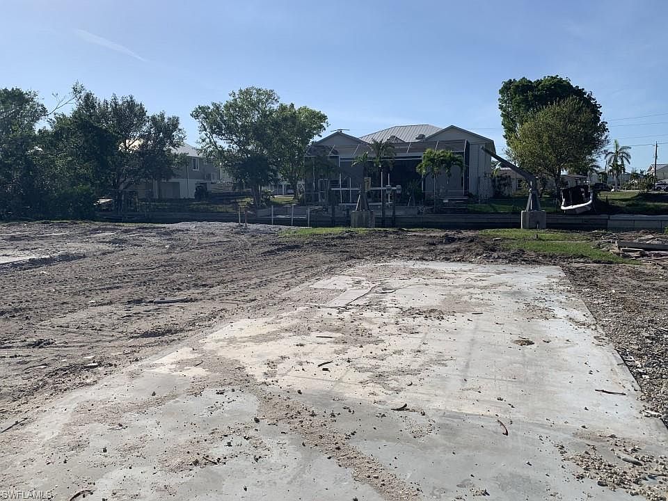 1st image of 24529 Dolphin ST