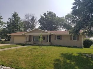 11 Parkview Dr, Eagle Grove, IA 50533