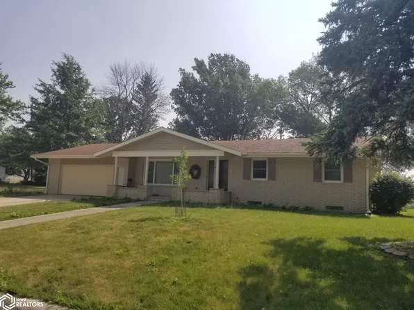 11 Parkview Dr, Eagle Grove, IA 50533