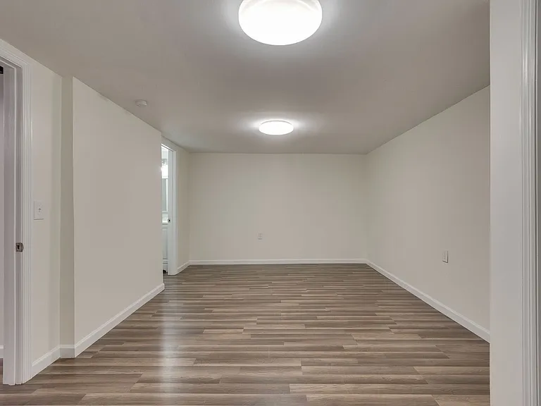 1206 Rolling Fields Dr — Photo 25