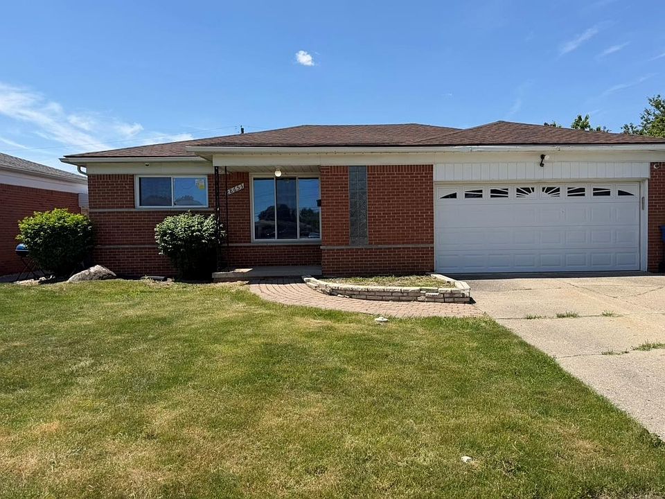 1st image of 28653 Gilbert Dr