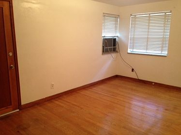 4th image of 5601-5603 Jamieson Ave