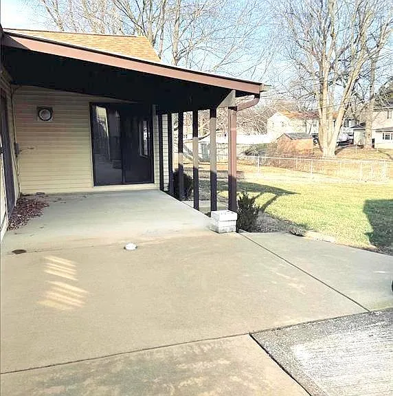 308 Amhurst Dr — Photo 11