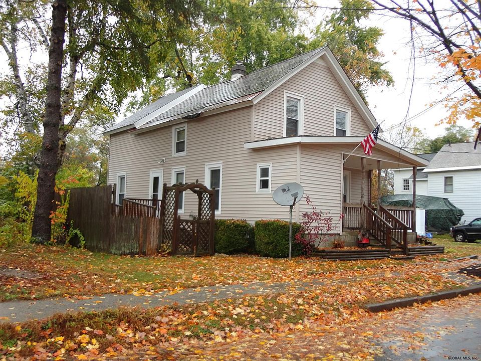 1st image of 26 Terra Cotta Ave