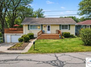 1227 Maple St, Boonville, MO 65233