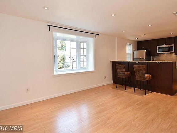 5th image of 818 S Arlington Mill Dr #4103