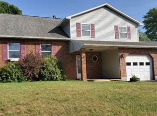 23 Riesling Rd, Schenectady, NY 12309