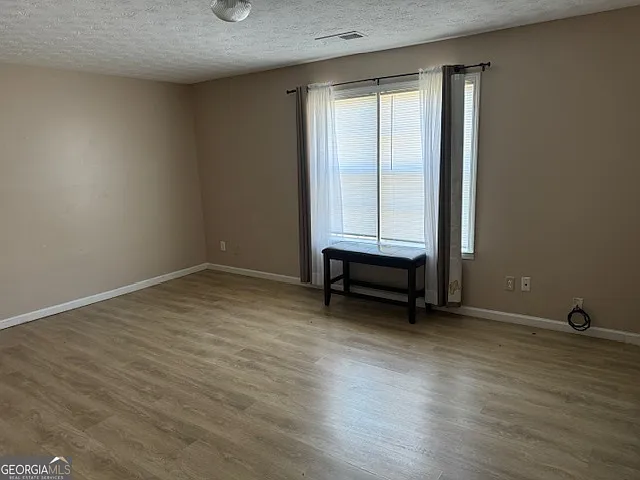 4393 English Loop — Photo 9
