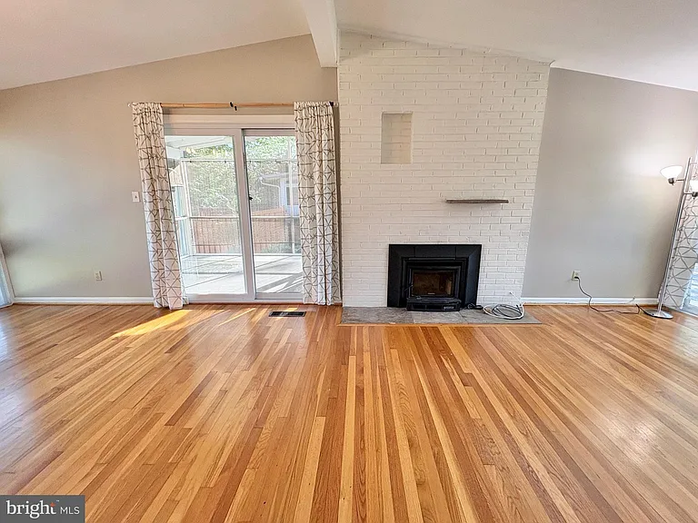 5628 Fillmore Ave — Photo 11