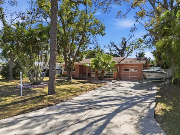 718 Bay Vista Blvd S, Saint Petersburg, FL 33705