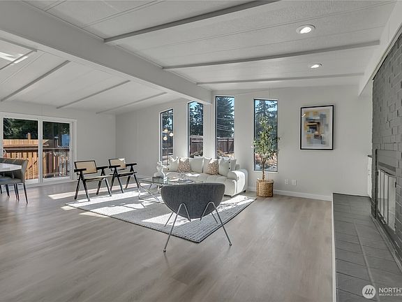4th image of 10606 18th Avenue S #24
