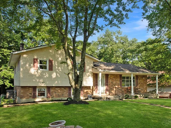2271 Trinity Dr, Middletown, OH 45044