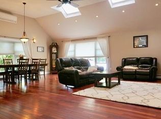 387 High Plain St, Walpole, MA 02081