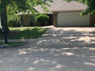 3905 Gorham Oak Dr, Columbia, MO 65203