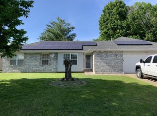 111 E Church Hill Ct, Nixa, MO 65714