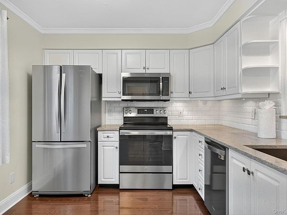 4th image of 6306 Chelsea Cove N