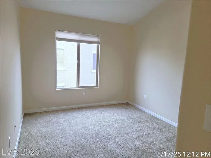 316 Fountain Crossing Ln — Photo 22