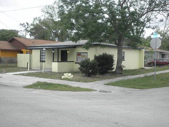 FRONT - CORNER
