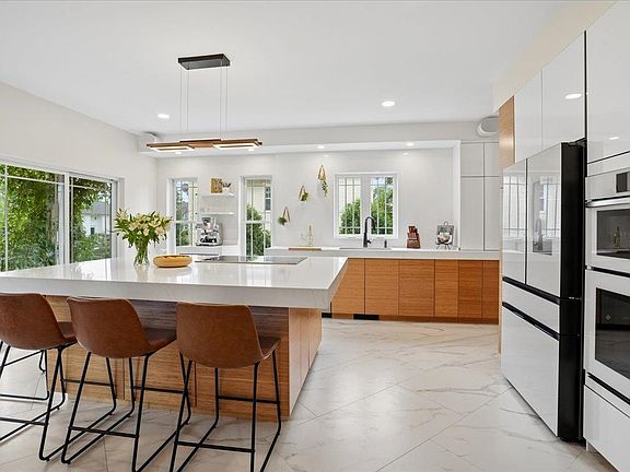5th image of 70 Norton Avenue