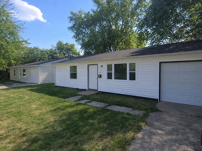 42 Saint Henry Dr — Photo 1