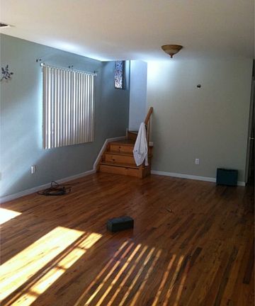 3rd image of 425 Tarrytown Ave