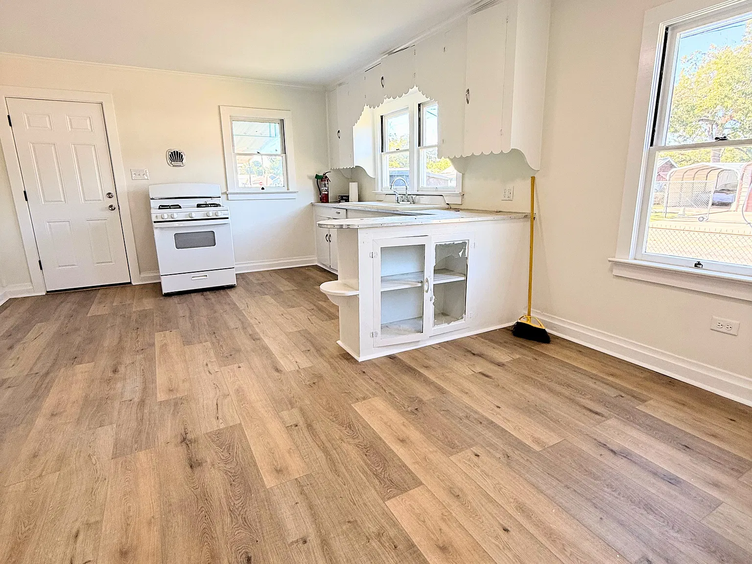 2 bed, 1.0 bath, 1000 sqft, $850 — Photo 3
