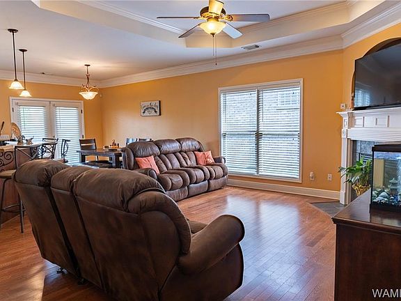 2nd image of 6614 Helen Julia Ln