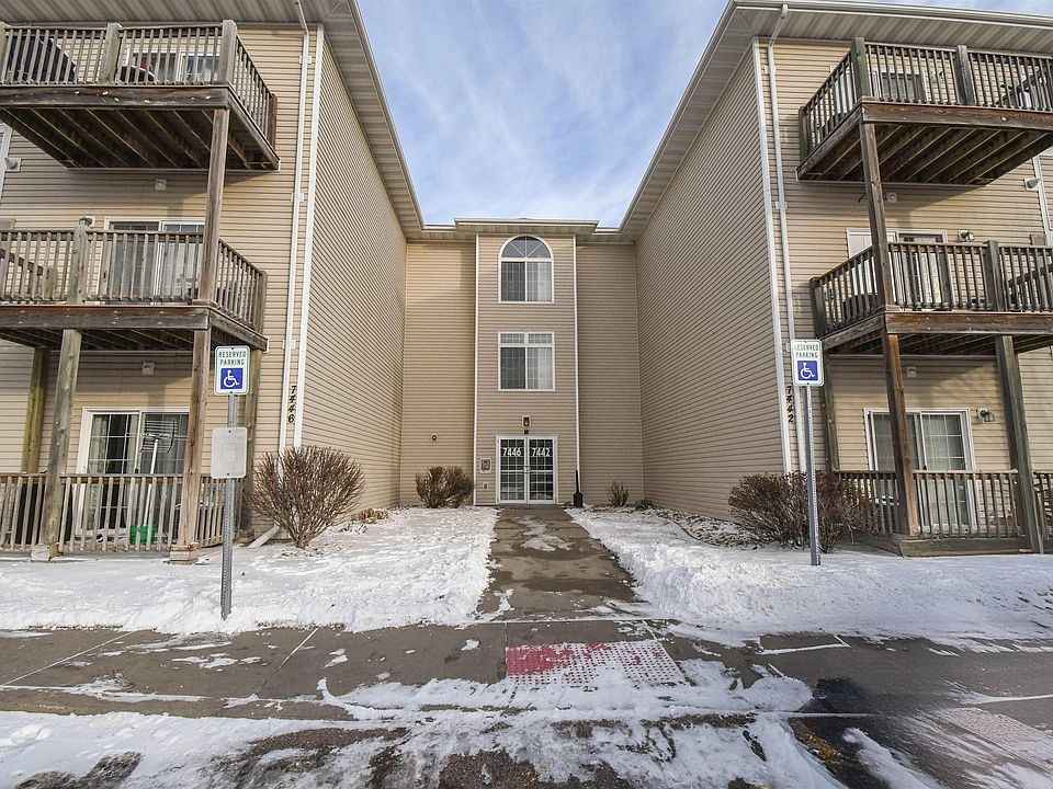 1st image of 7446 S Louise Ave #104