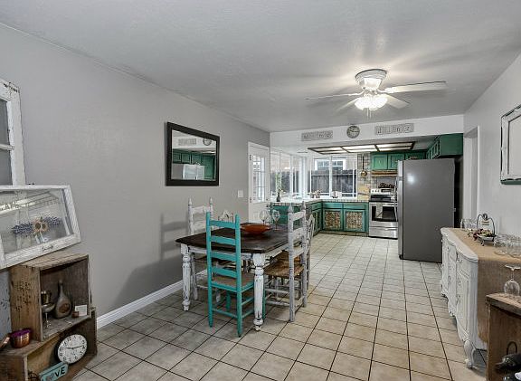 5th image of 154 Herlong Ave