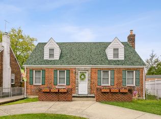 350 Emerson Pl, Valley Stream, NY 11580