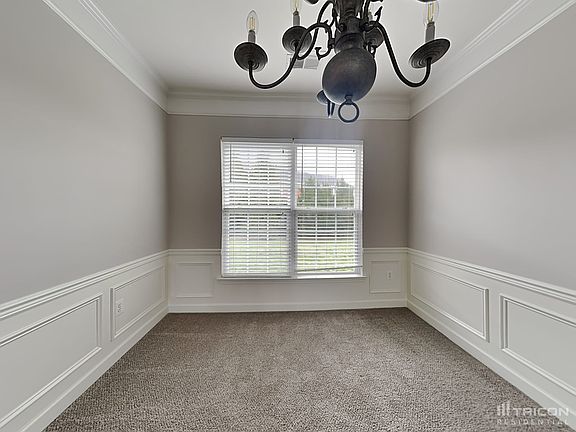 4th image of 1816 Erlinger Dr