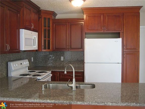 3rd image of 10915 NW 12th Ct