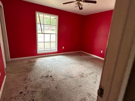 5th image of 3134 Woodville Cir
