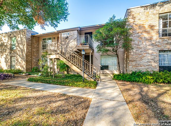 2nd image of 9503 Powhatan Dr APT 304