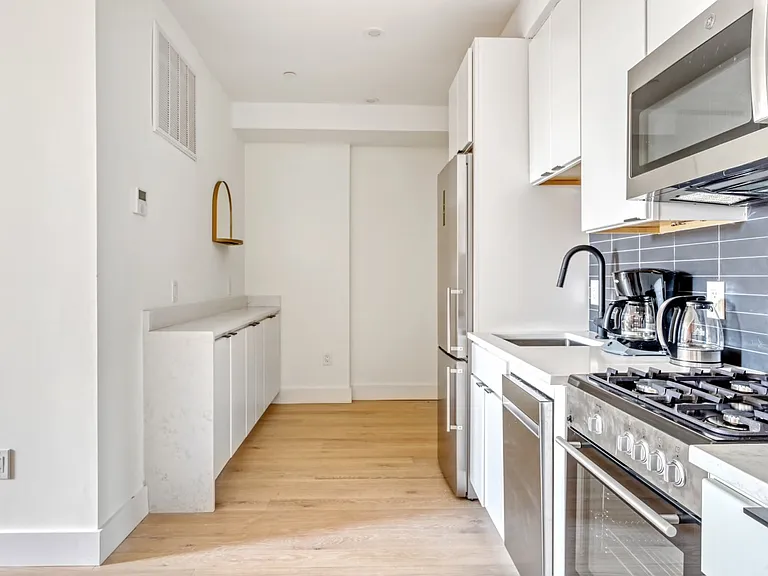 1012 Pennsylvania Ave SE #3 — Photo 3
