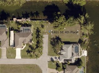 1401 SE 4th Pl, Cape Coral, FL 33990