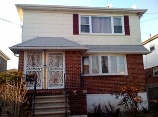 26015 145th Ave, Rosedale, NY 11422