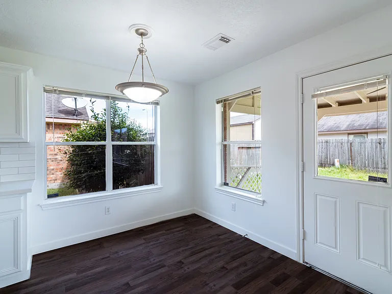 2707 Troy Dr — Photo 13